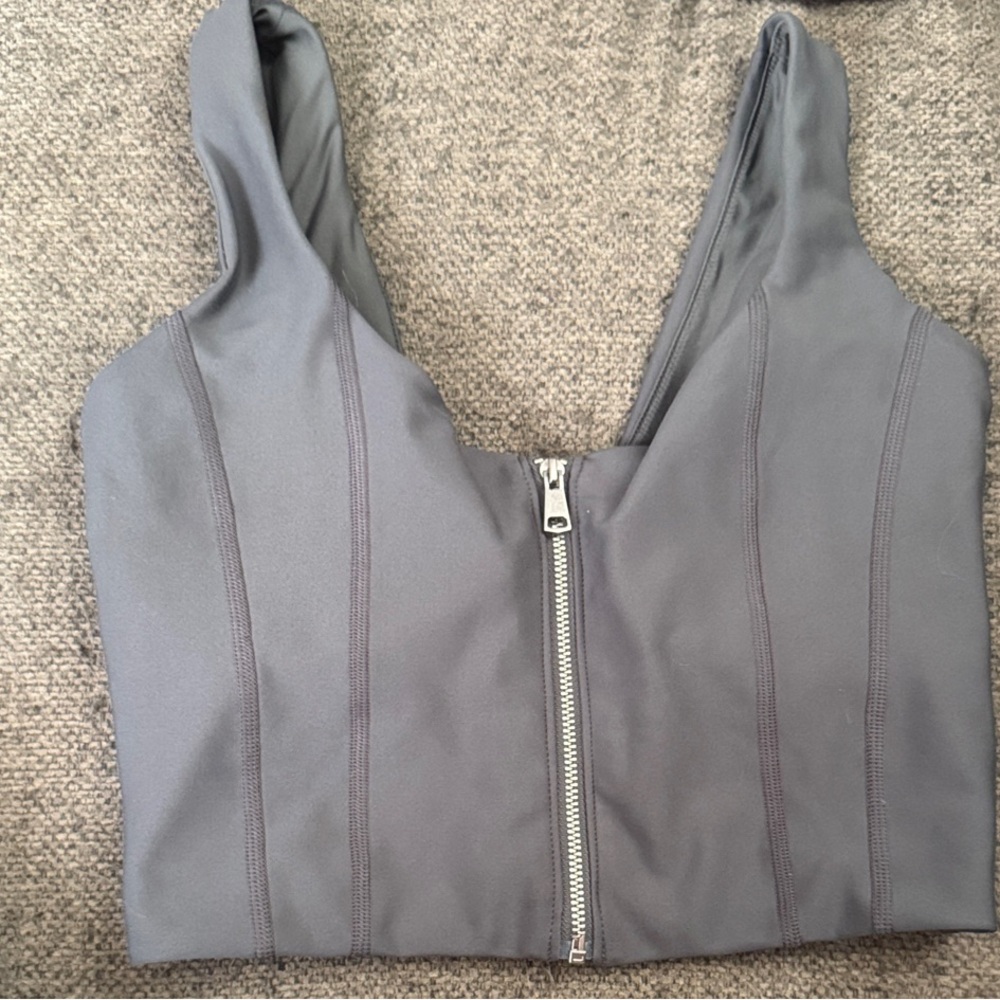 Express YPB> fitness crop top
